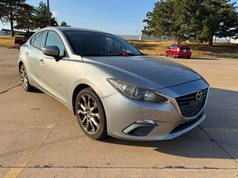 67206056 :رقم المزاد ، 3MZBM1U77FM164200 vin ، 2015 Mazda 3 مزاد بيع