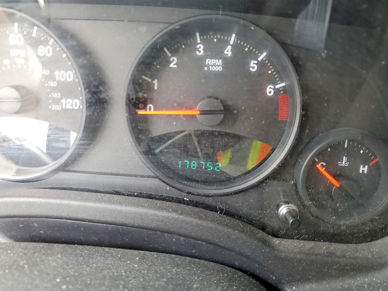 67170066 :رقم المزاد ، 1J4NT1FB9BD236373 vin ، 2011 Jeep Compass مزاد بيع
