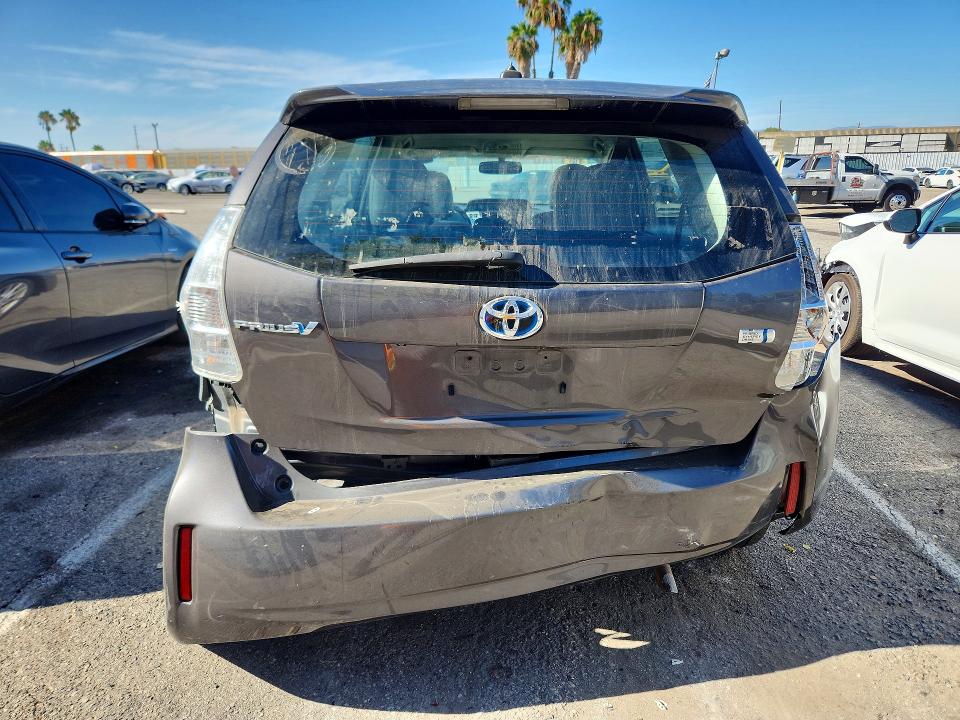 2014 Toyota Prius V მანქანა იყიდება აუქციონზე, vin: JTDZN3EU2EJ015669, აუქციონის ნომერი: 59641966