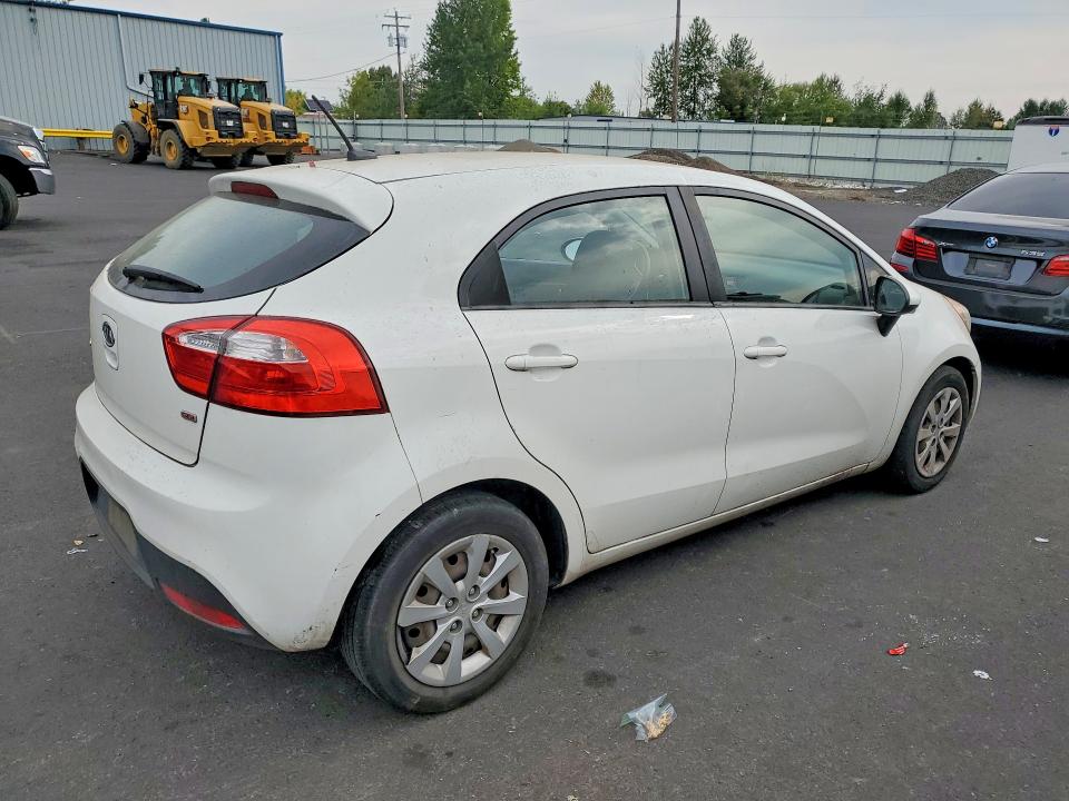 66161766 :رقم المزاد ، KNADM5A35C6066425 vin ، 2012 Kia Rio مزاد بيع