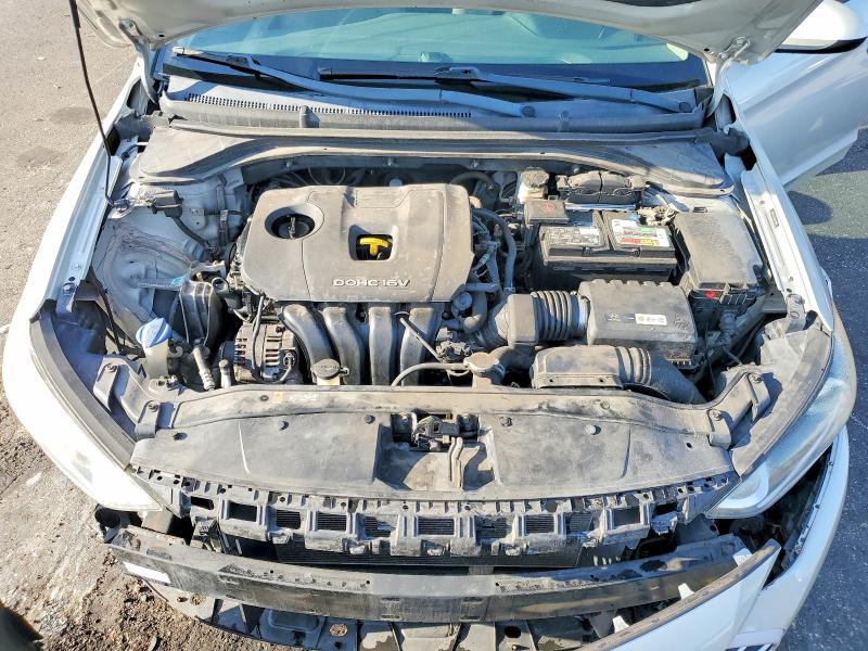 2017 Hyundai Elantra მანქანა იყიდება აუქციონზე, vin: 5NPD84LF4HH200010, აუქციონის ნომერი: 65338706