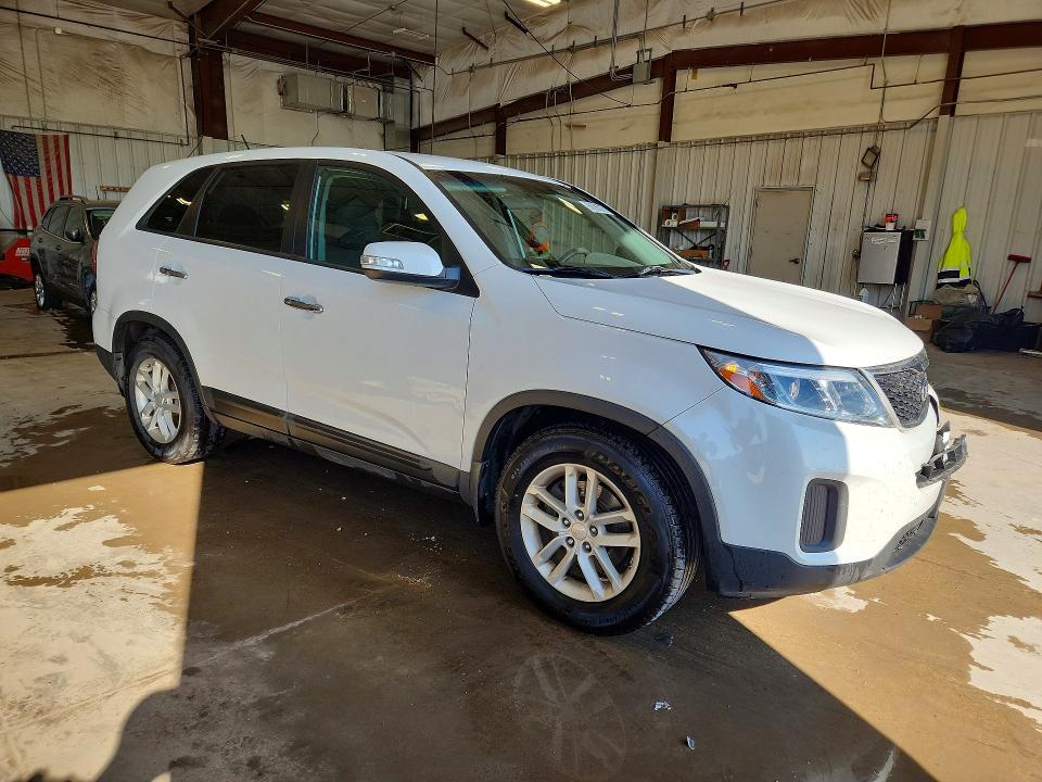 66383076 :رقم المزاد ، 5XYKT3A62FG562652 vin ، 2015 Kia Sorento مزاد بيع