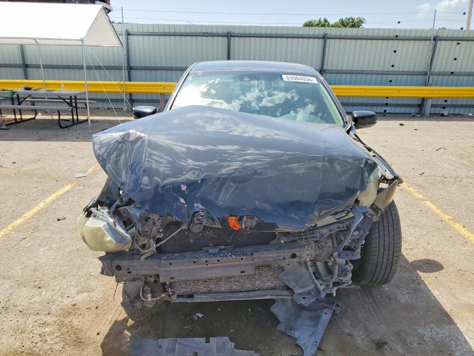 63984056 :رقم المزاد ، 1HGCR2F88EA040048 vin ، 2014 Honda Accord مزاد بيع