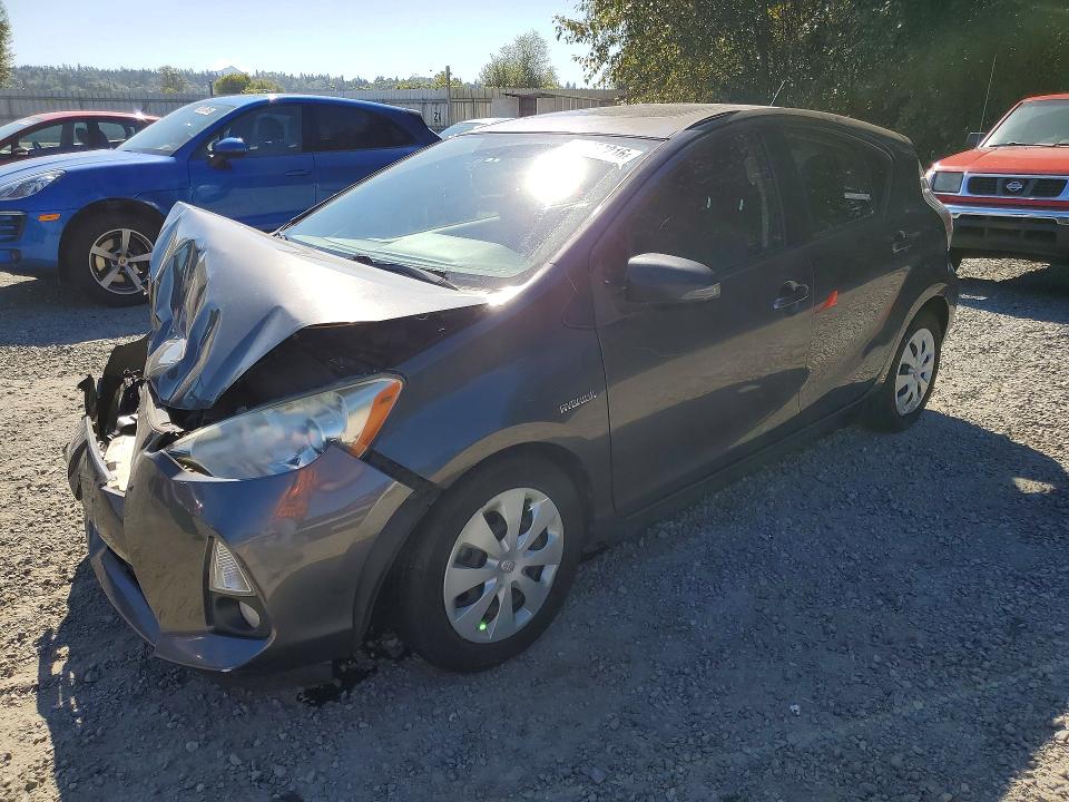 Auction sale of the 2013 Toyota Prius C, vin: JTDKDTB3XD1041144, lot number: 64757216