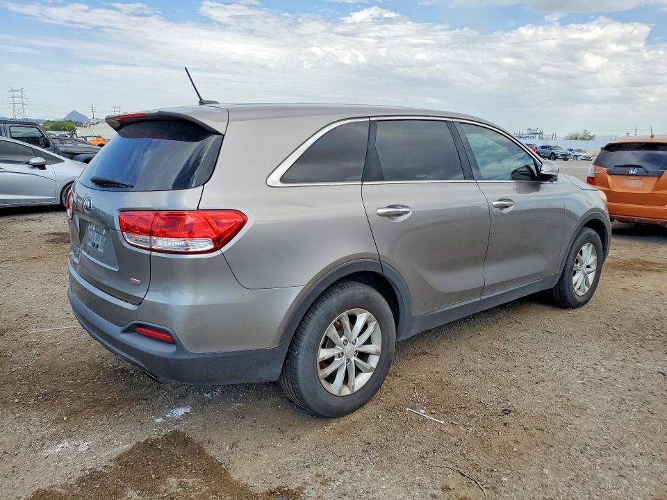 2018 Kia Sorento მანქანა იყიდება აუქციონზე, vin: 5XYPG4A32JG358013, აუქციონის ნომერი: 63576586