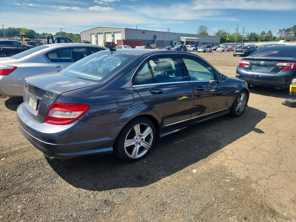 65649806 :رقم المزاد ، WDDGF8BB7AR123341 vin ، 2010 Mercedes-benz C مزاد بيع