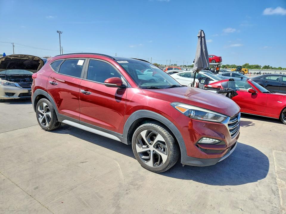 64674926 :رقم المزاد ، KM8J33A23JU790607 vin ، 2018 Hyundai Tucson مزاد بيع
