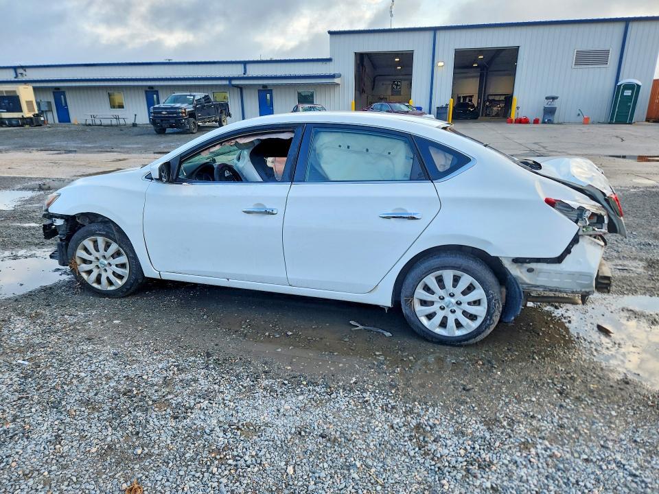 Продажа на аукционе авто 2017 Nissan Sentra, vin: 3N1AB7AP9HY352467, номер лота: 63386846