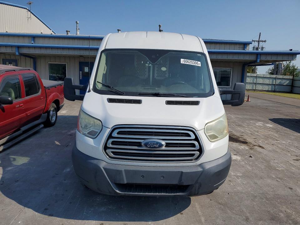 60620306 :رقم المزاد ، 1FTYE2CMXGKA08846 vin ، 2016 Ford Transit مزاد بيع
