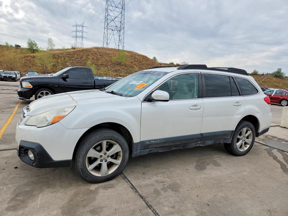2014 Subaru Outback მანქანა იყიდება აუქციონზე, vin: 4S4BRCCC4E3253135, აუქციონის ნომერი: 64773806