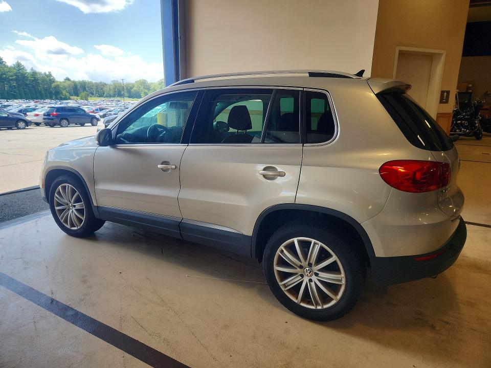 64299266 :رقم المزاد ، WVGBV3AX7EW619279 vin ، 2014 Volkswagen Tiguan مزاد بيع