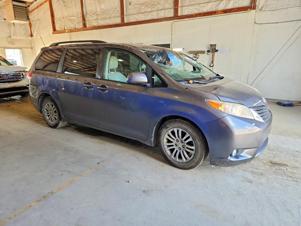 Продаж на аукціоні авто 2011 Toyota Sienna, vin: 5TDYK3DC3BS100810, номер лоту: 67094716