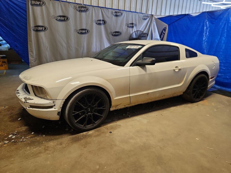 Auction sale of the 2005 Ford Mustang, vin: 1ZVFT80N155152369, lot number: 66070736