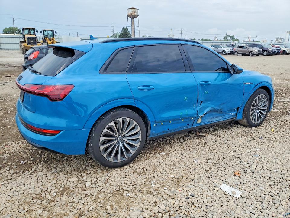 2019 Audi E-tron მანქანა იყიდება აუქციონზე, vin: WA1VABGE2KB012474, აუქციონის ნომერი: 63671626
