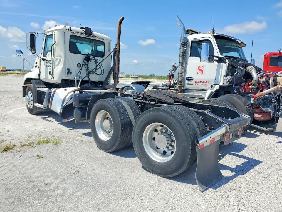 2015 Mack 600 მანქანა იყიდება აუქციონზე, vin: 1M1AW02Y5FM046687, აუქციონის ნომერი: 64114846