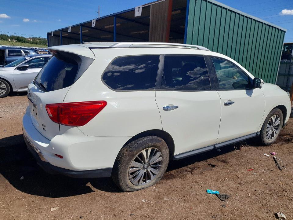Продажа на аукционе авто 2018 Nissan Pathfinder, vin: 5N1DR2MM7JC611736, номер лота: 65466336