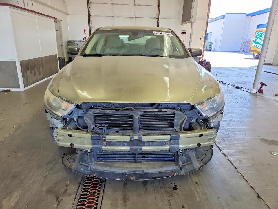 64424936 :رقم المزاد ، 1FAHP2H88DG201684 vin ، 2013 Ford Taurus مزاد بيع