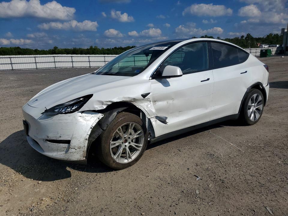 Auction sale of the 2021 Tesla Model Y, vin: 5YJYGDEEXMF254669, lot number: 64225956