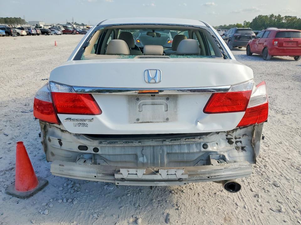 2015 Honda Accord მანქანა იყიდება აუქციონზე, vin: 1HGCR2F33FA235156, აუქციონის ნომერი: 65824496