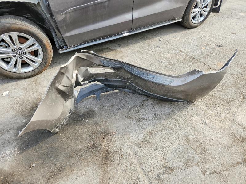 64895736 :رقم المزاد ، 5YFBURHE7HP667280 vin ، 2017 Toyota Corolla مزاد بيع