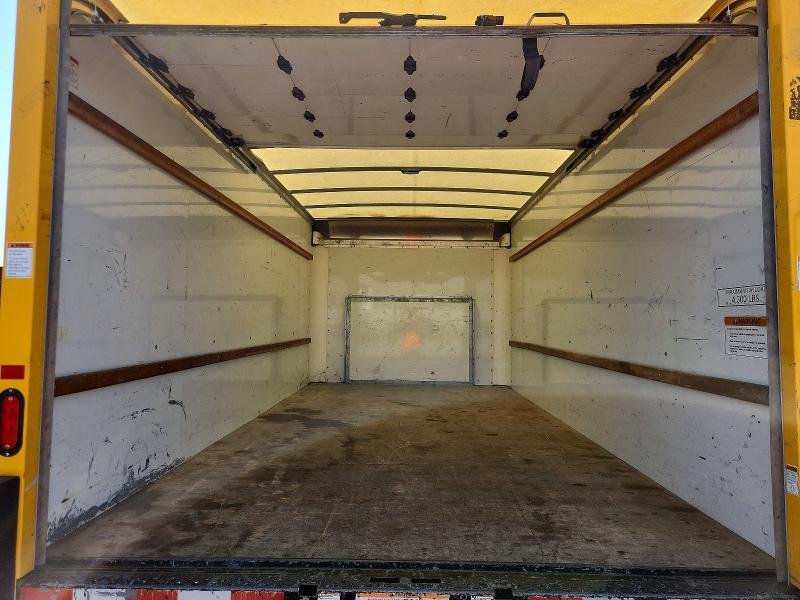 62696536 :رقم المزاد ، 1FDWE3FN1PDD03500 vin ، 2023 Ford E350 مزاد بيع