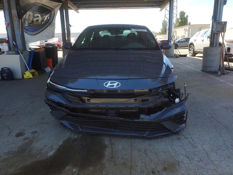 65226996 :رقم المزاد ، KMHLS4DG4SU005795 vin ، 2025 Hyundai Elantra مزاد بيع