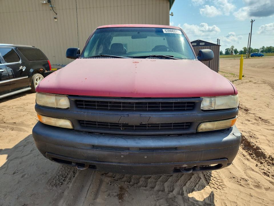 2002 Chevrolet Silverado მანქანა იყიდება აუქციონზე, vin: 2GCEK19T821311573, აუქციონის ნომერი: 63908376