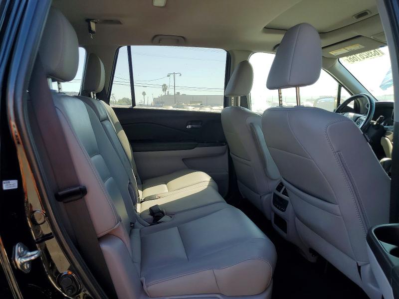 63926166 :رقم المزاد ، 5FNYF5H59HB020890 vin ، 2017 Honda Pilot مزاد بيع