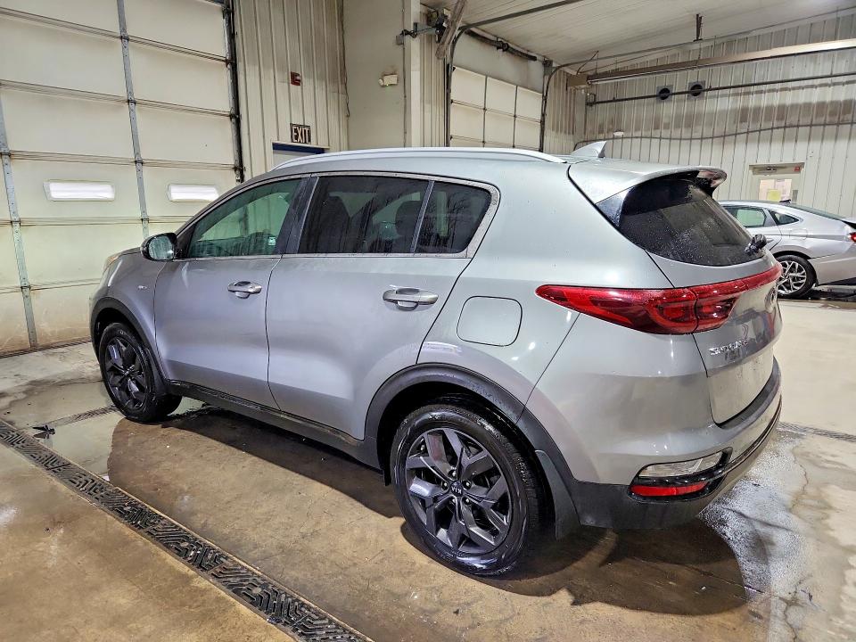 2020 Kia Sportage მანქანა იყიდება აუქციონზე, vin: KNDP6CAC1L7650944, აუქციონის ნომერი: 65984946