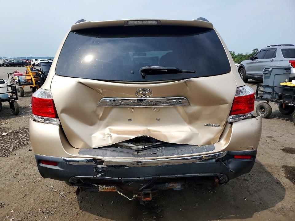 Продажа на аукционе авто 2011 Toyota Highla, vin: 5TDBK3EH1BS042518, номер лота: 64424256