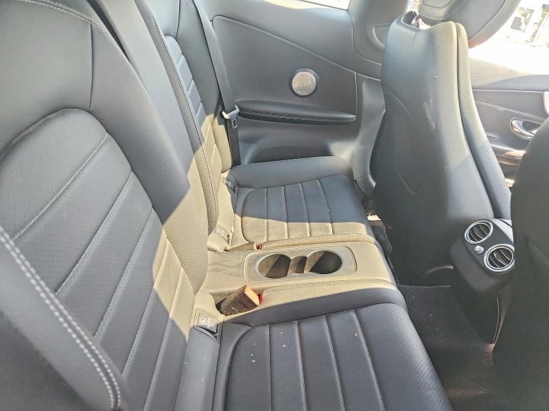 63605576 :رقم المزاد ، WDDWJ4KB2JF601279 vin ، 2018 Mercedes-benz C مزاد بيع
