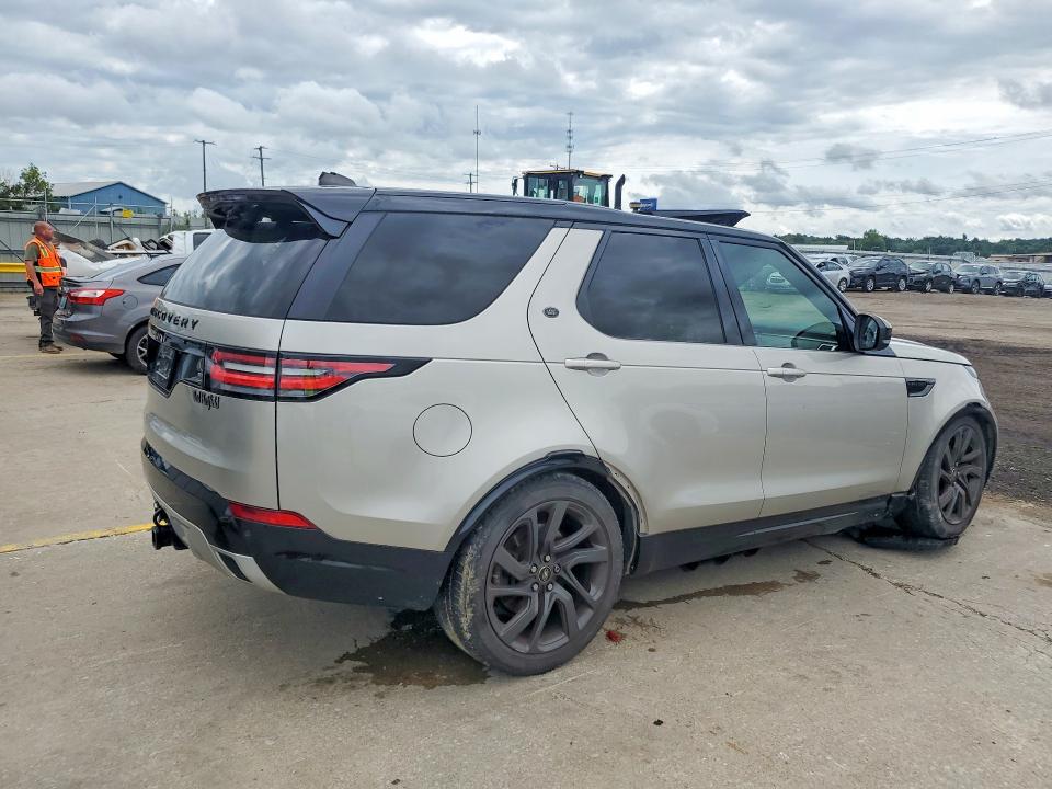Продаж на аукціоні авто 2017 Land Rover Discovery, vin: SALRRBBV6HA019071, номер лоту: 64250396