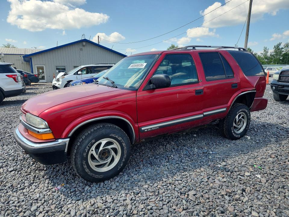 Auction sale of the 2000 Chevrolet Blazer, vin: 1GNDT13W5Y2380684, lot number: 66568836