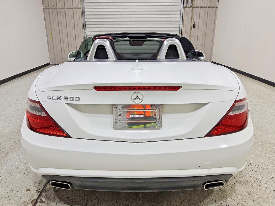 2016 Mercedes-benz Slk მანქანა იყიდება აუქციონზე, vin: WDDPK3JA3GF117487, აუქციონის ნომერი: 66819976