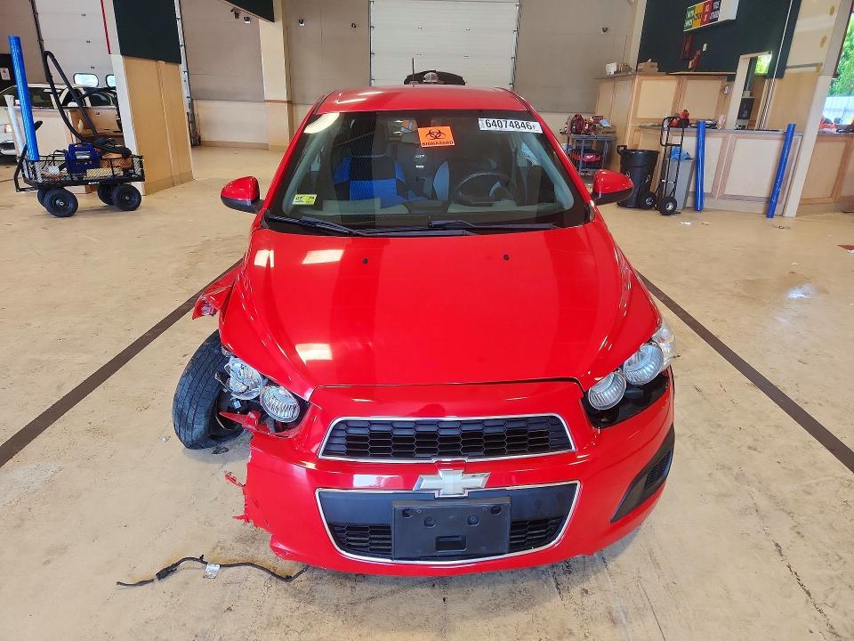 Продажа на аукционе авто 2015 Chevrolet Sonic, vin: 1G1JA6SH9F4196375, номер лота: 64074846