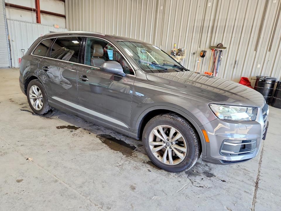 Продажа на аукционе авто 2018 Audi Q7, vin: WA1LAAF70JD042404, номер лота: 64307756