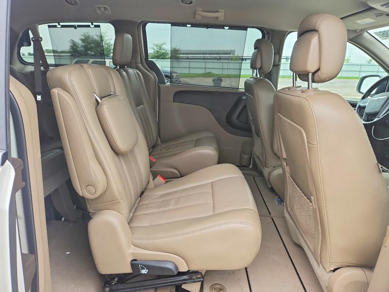 64330686 :رقم المزاد ، 2C4RC1CG6CR163162 vin ، 2012 Chrysler Town & Country مزاد بيع