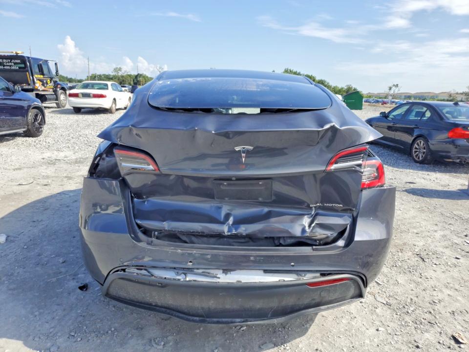 Продажа на аукционе авто 2020 Tesla Model Y, vin: 5YJYGDEE4LF047032, номер лота: 63948306
