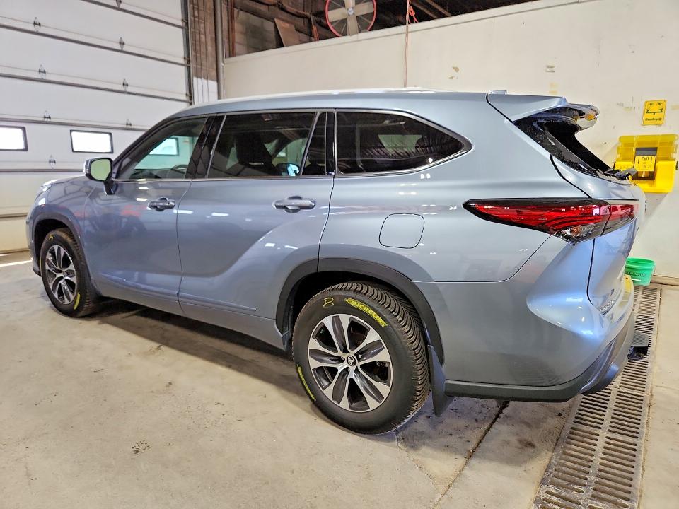 Aukcja sprzedaży 2022 Toyota Highlander, vin: 5TDGZRBH3NS244824, numer aukcji: 64244056