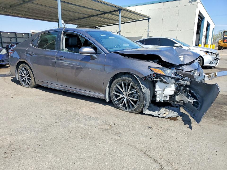 66092496 :رقم المزاد ، 4T1G11AK4PU830240 vin ، 2023 Toyota Camry مزاد بيع