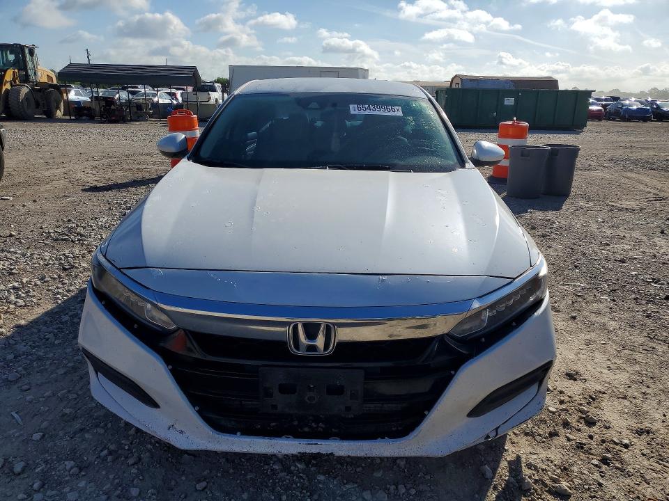 2019 Honda Accord მანქანა იყიდება აუქციონზე, vin: 1HGCV1F19KA038152, აუქციონის ნომერი: 65439966