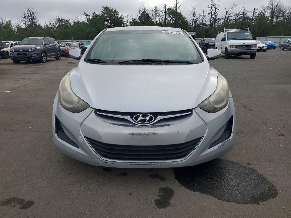 64147376 :رقم المزاد ، KMHDH4AE7FU266561 vin ، 2015 Hyundai Elantra مزاد بيع