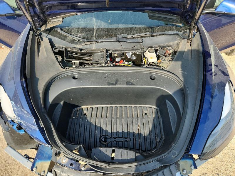 64394226 :رقم المزاد ، 5YJ3E1EA7NF372630 vin ، 2022 Tesla Model 3 مزاد بيع