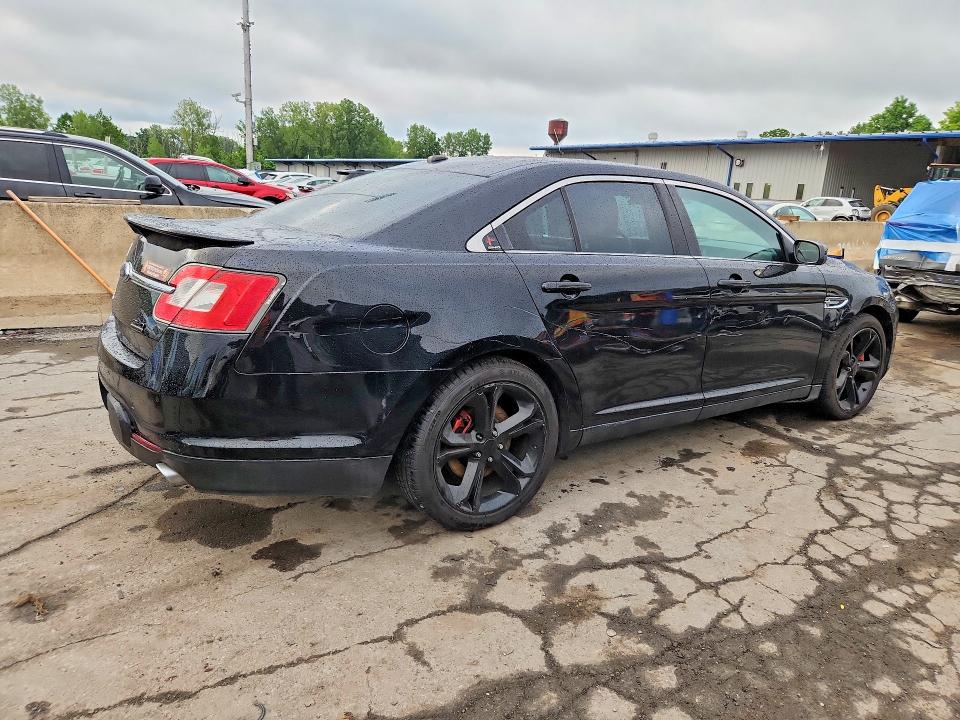 63612356 :رقم المزاد ، 1FAHP2KT9BG188129 vin ، 2011 Ford Taurus مزاد بيع