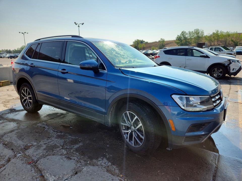 64276086 :رقم المزاد ، 3VV3B7AX5KM127873 vin ، 2019 Volkswagen Tiguan مزاد بيع