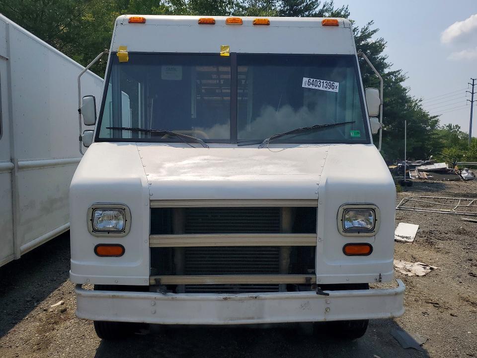 2004 Freightliner Mt45 Chassis მანქანა იყიდება აუქციონზე, vin: 4UZAANCP34CM43380, აუქციონის ნომერი: 64031396