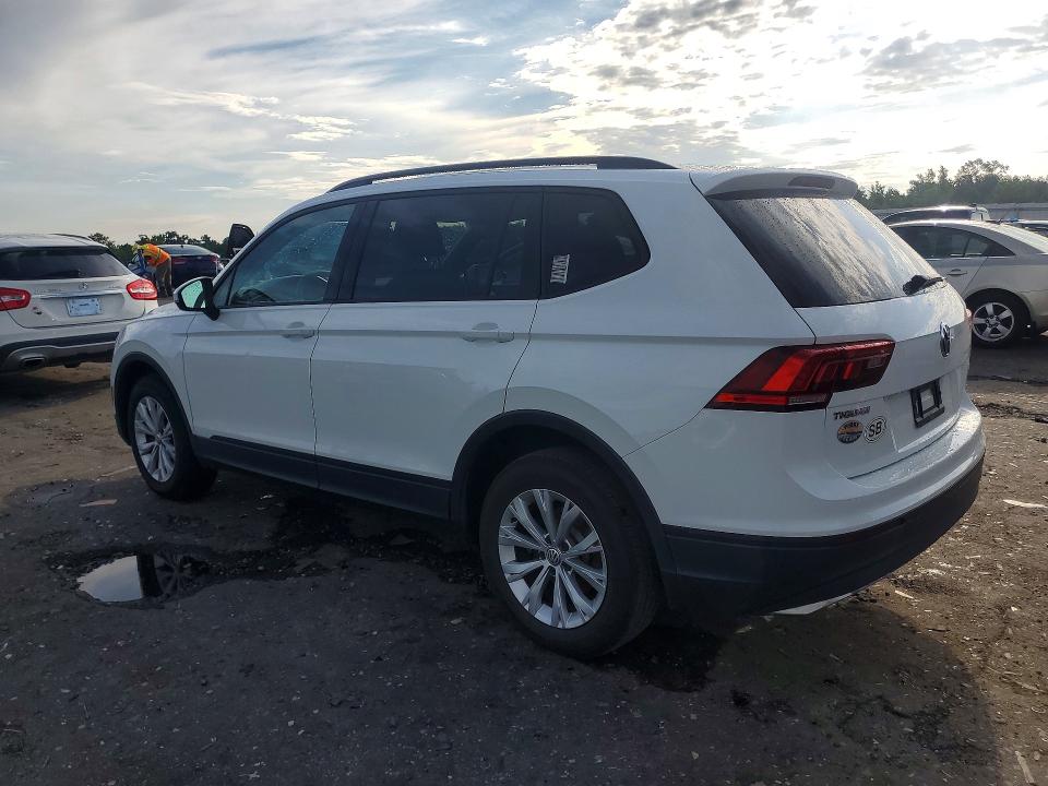 2018 Volkswagen Tiguan მანქანა იყიდება აუქციონზე, vin: 3VV0B7AX3JM045643, აუქციონის ნომერი: 65435346