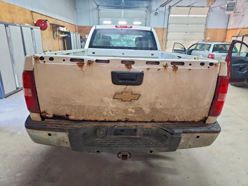 Продажа на аукционе авто 2009 Chevrolet Silverado, vin: 1GCEK19J19E103753, номер лота: 64948396