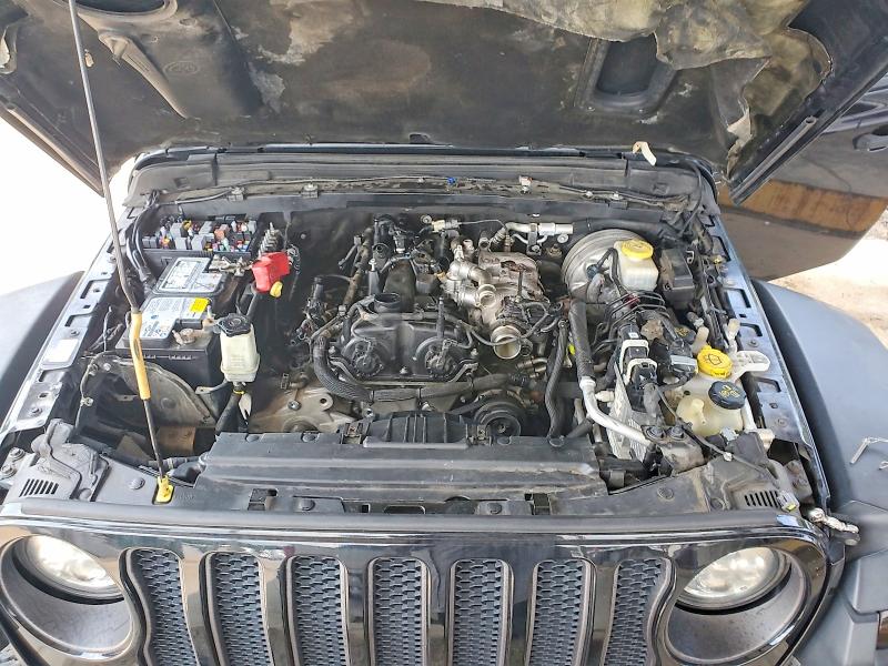 64149886 :رقم المزاد ، 1C4HJXFN8JW175901 vin ، 2018 Jeep Wrangler Unlimited مزاد بيع