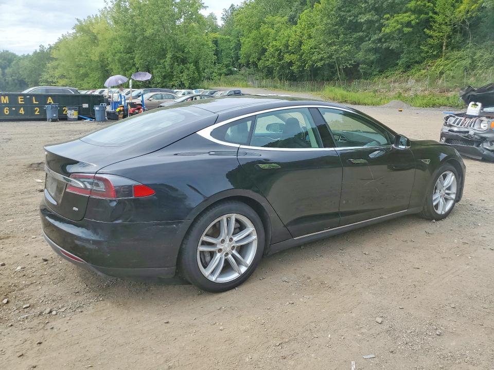 65732606 :رقم المزاد ، 5YJSA1H11EFP50962 vin ، 2014 Tesla Model S مزاد بيع